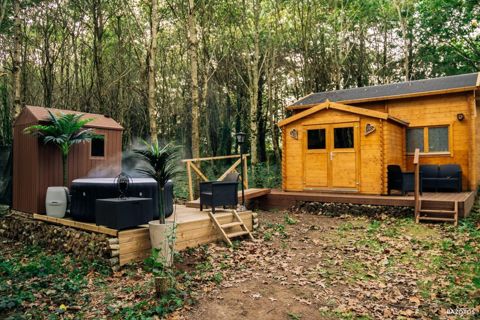 Cabane Insolite Avec Escape Game Saint-Evarzec ภายนอก รูปภาพ