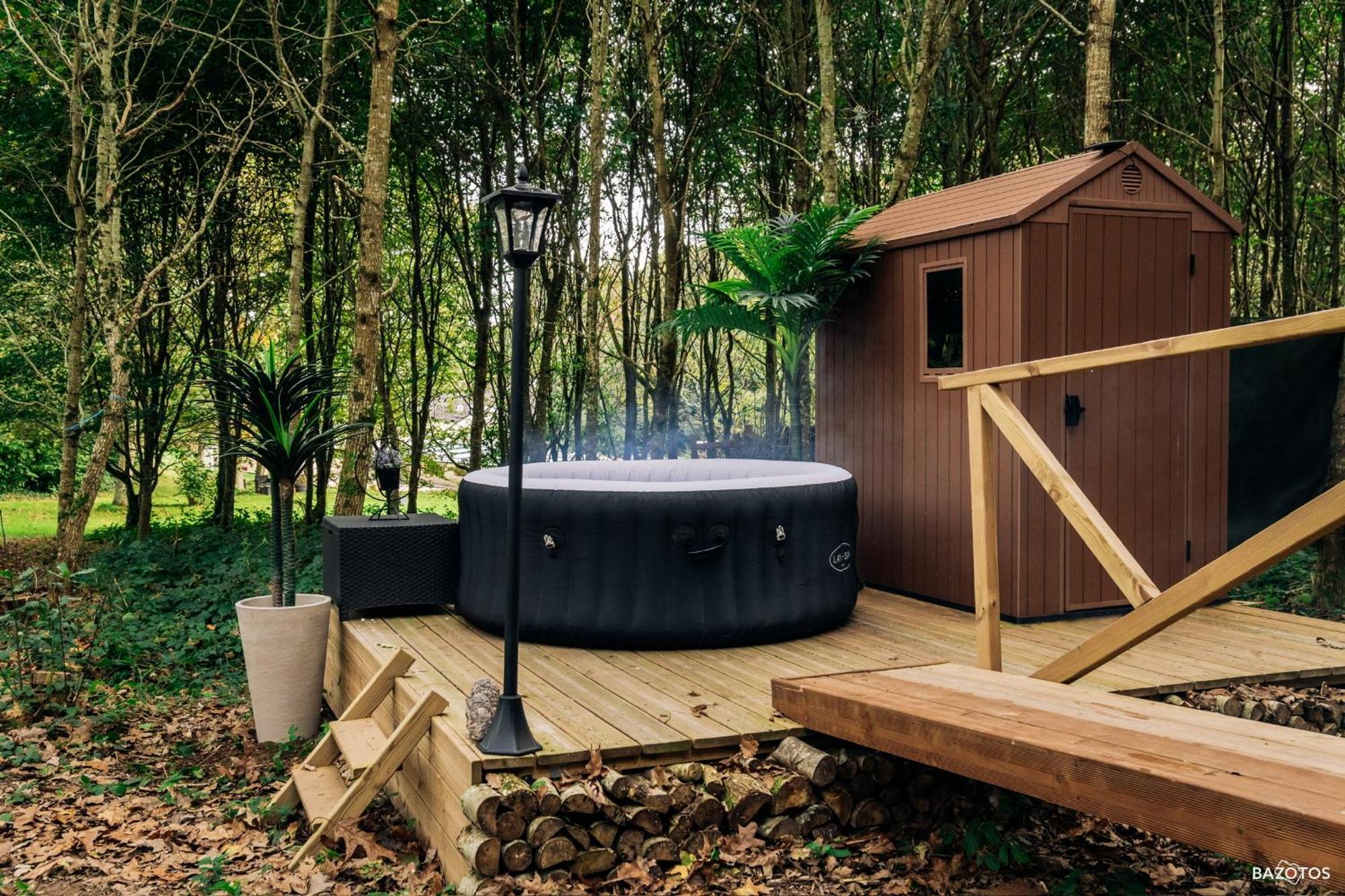 Cabane Insolite Avec Escape Game Saint-Evarzec ภายนอก รูปภาพ